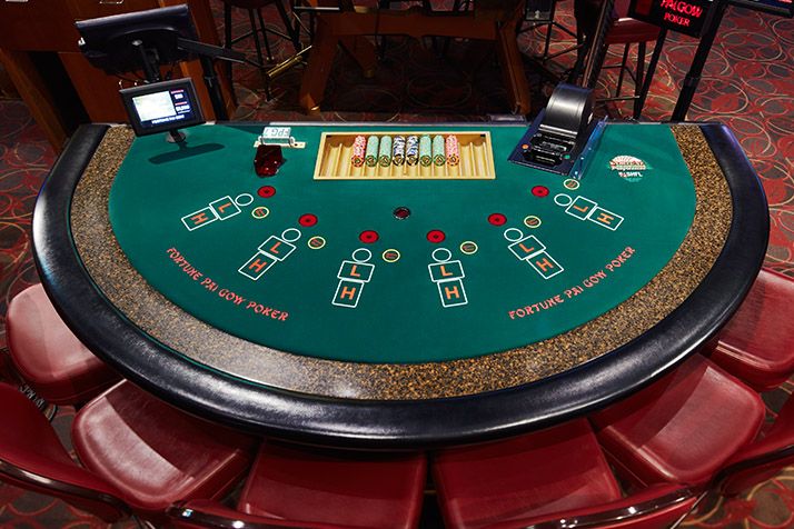 Hot Vegas Casino کیسینو میں پوکر گیمز